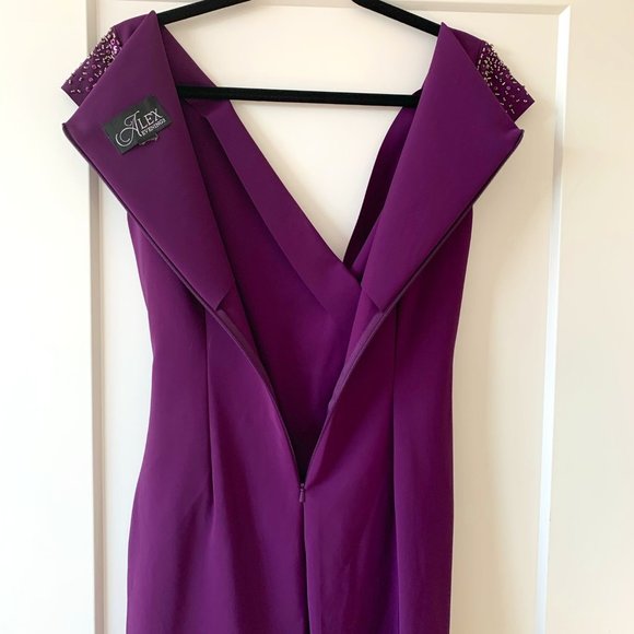 Purple Jeweled Shoulders Dress Size 14 - Picture 2 of 6